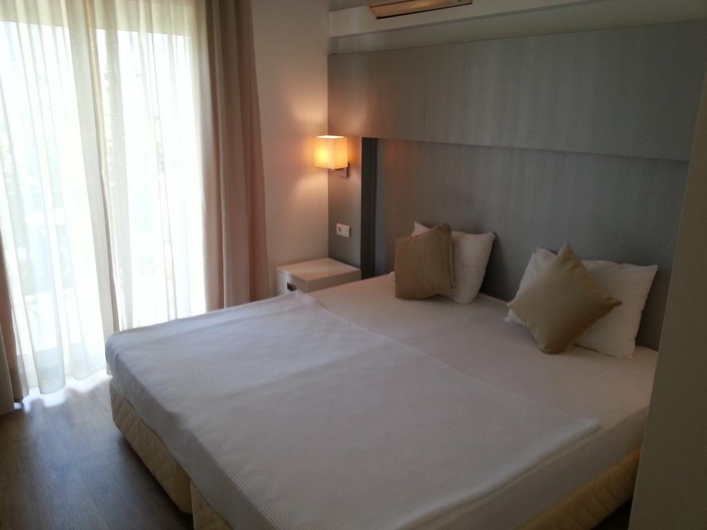 Villasaray Hotel & Villa Çeşme Esterno foto