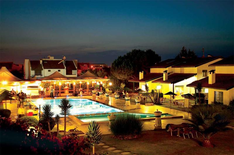 Villasaray Hotel & Villa Çeşme Esterno foto